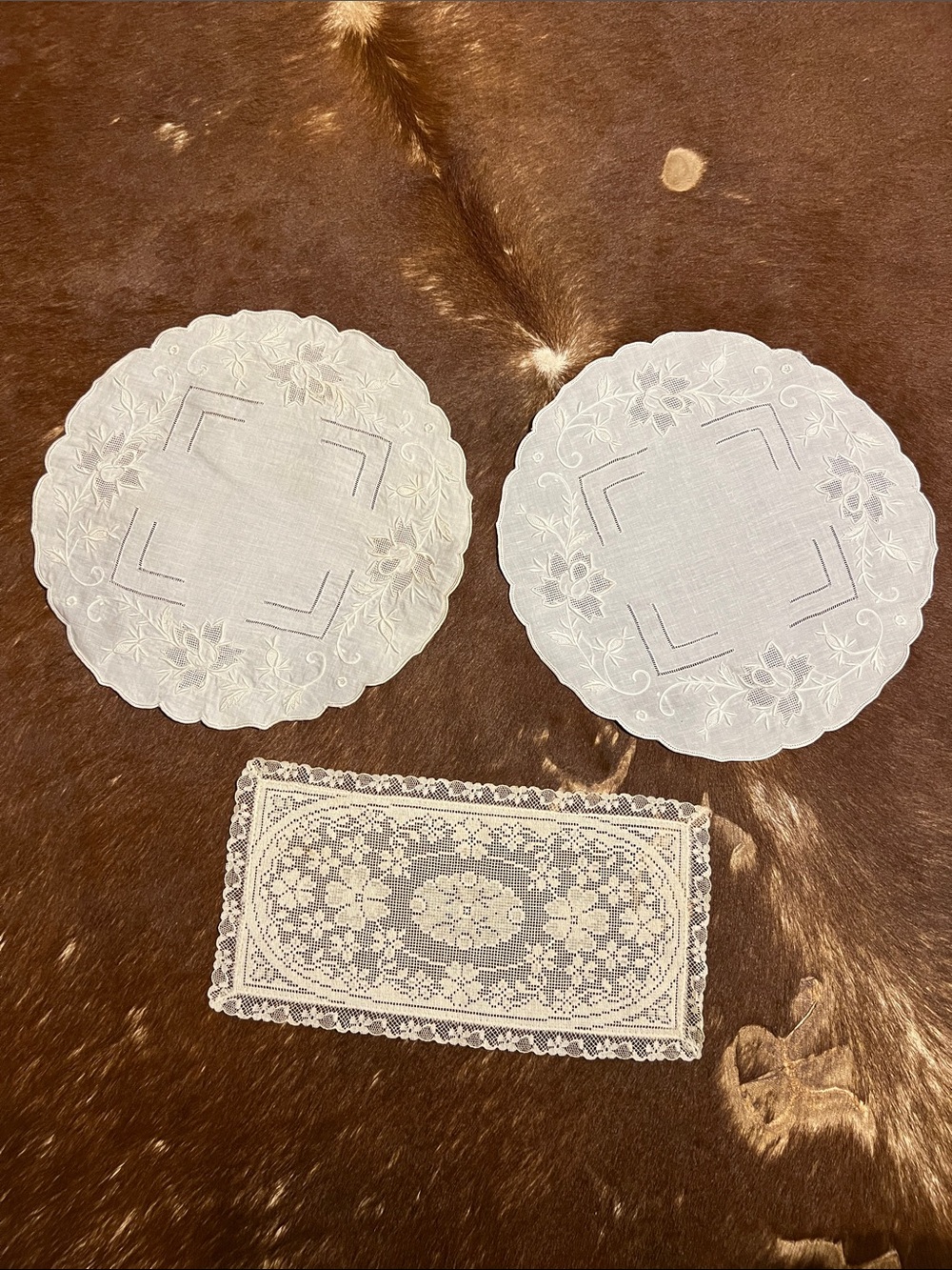 Vintage White Embroidered Linen Doilies Set of 2 Round + 1 Rectangular ivory